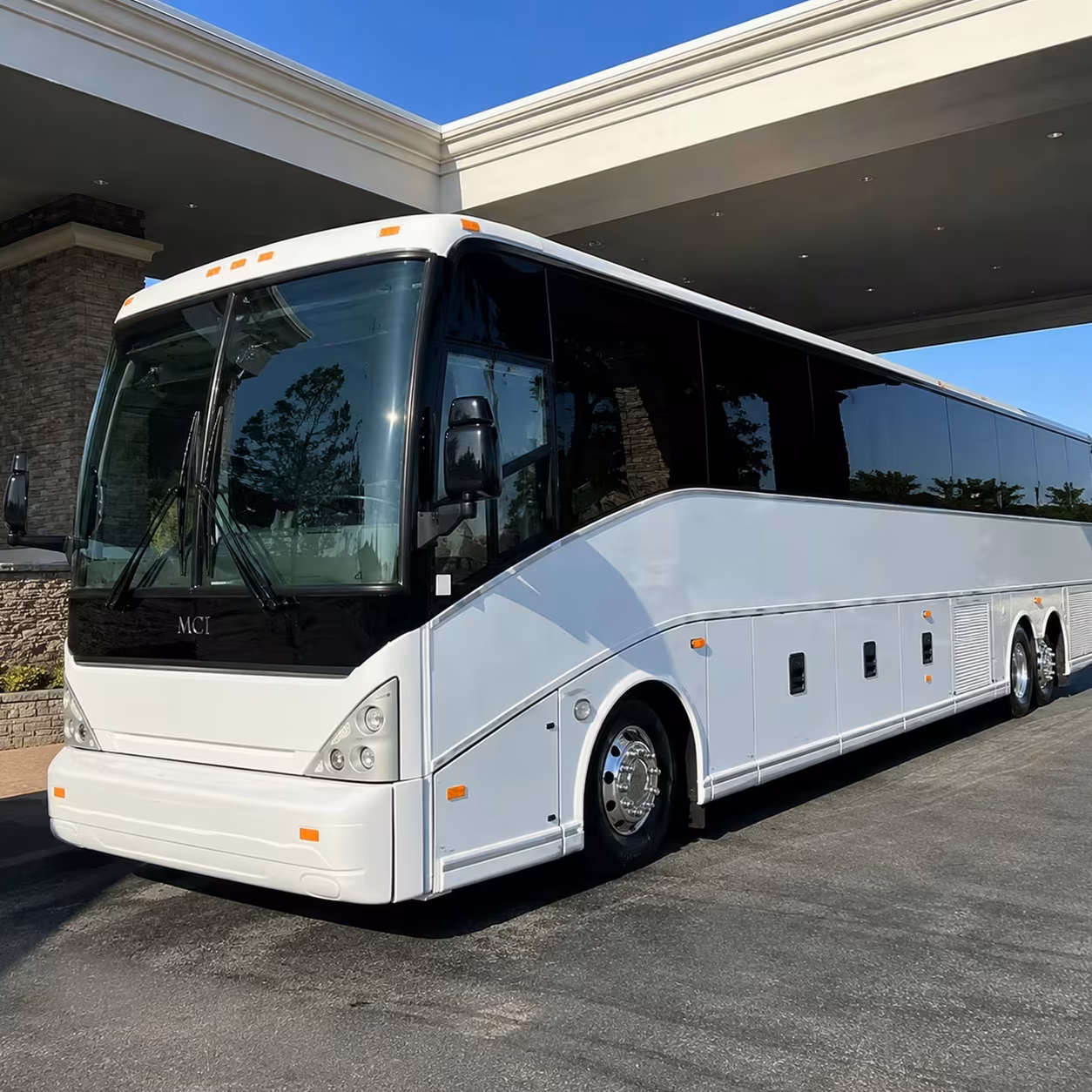 gastonia shuttle buses for clt arrivals pickups